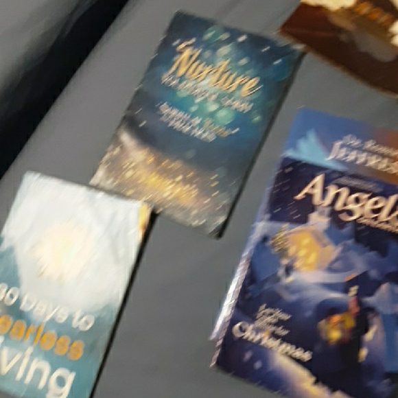 Assorted Inspirational Books Collection - Picture 7 of 13